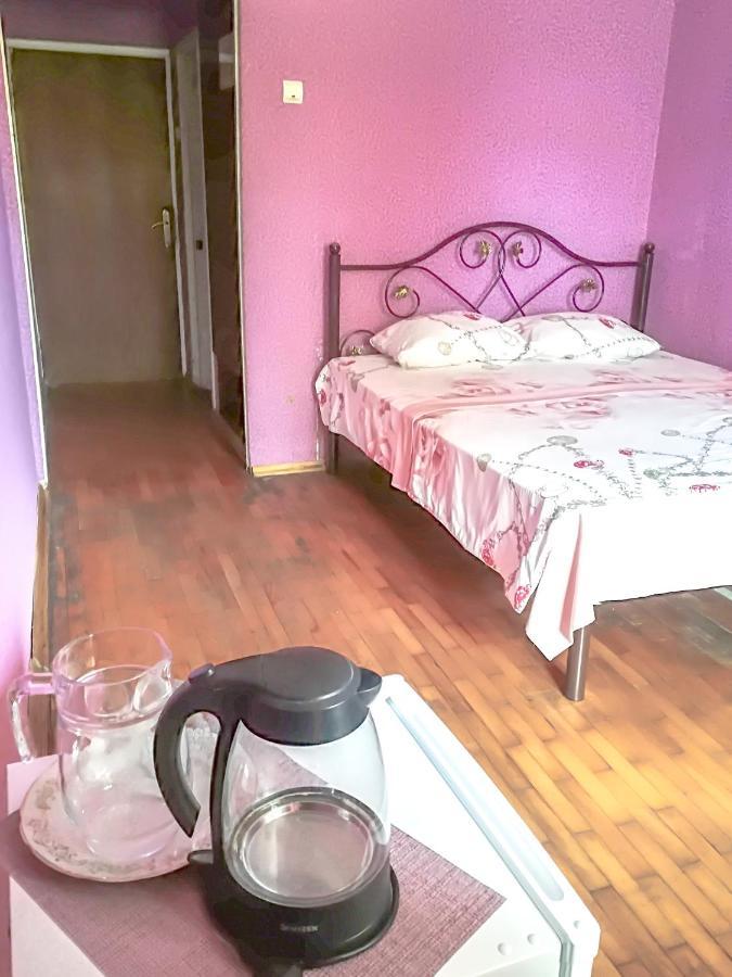 Гостиница Ива Gagra Exterior photo