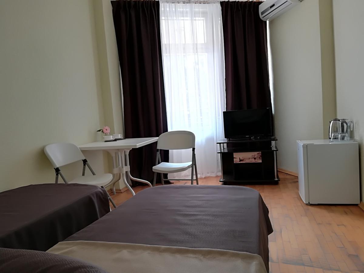 Гостиница Ива Gagra Exterior photo